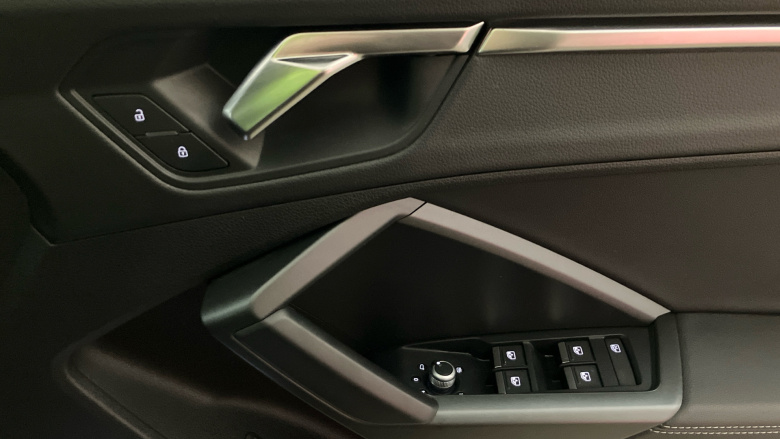 Audi Q3 35 TFSI S Line 5dr Petrol Estate